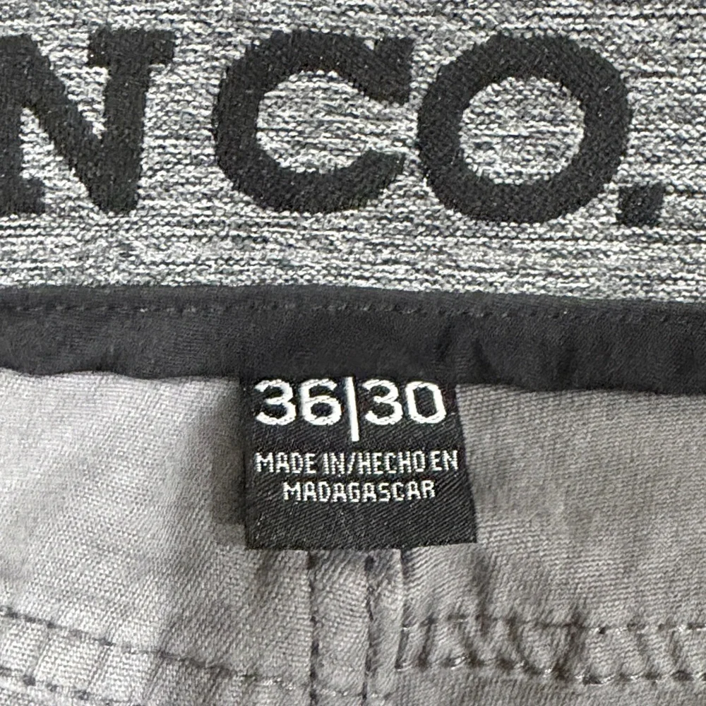 EUC Classic Men's Charcoal Gray Comfort Waist Jeans